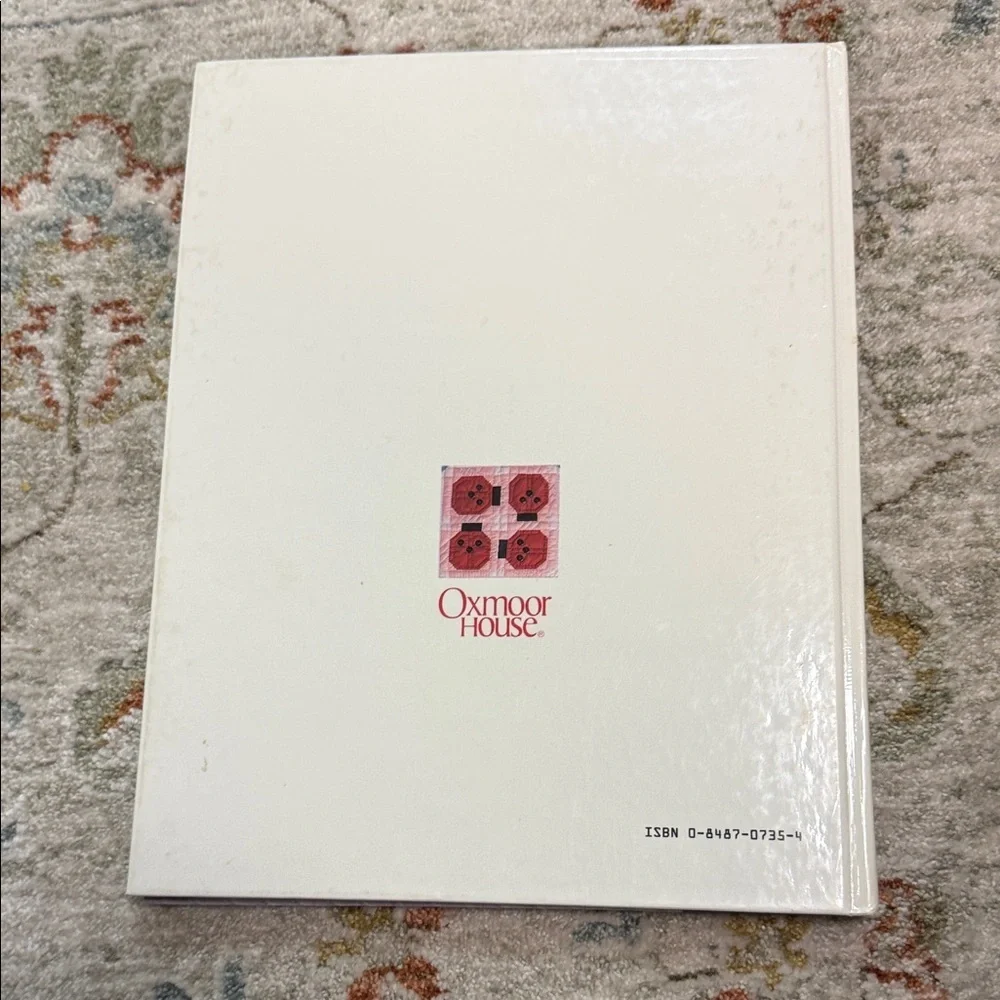 1989 Small Quilts Book by the Vanessa Ann Collection